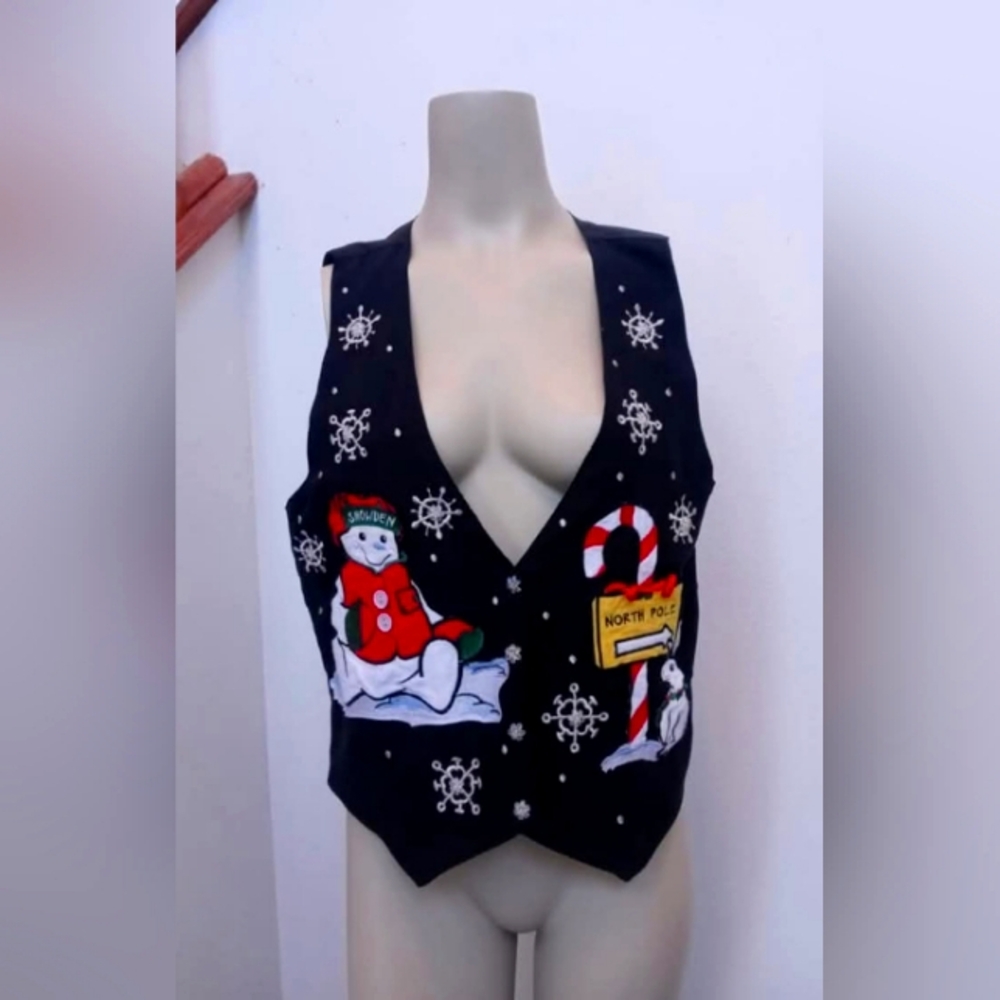 Snowden and Friends Christmas Vest Size Medium